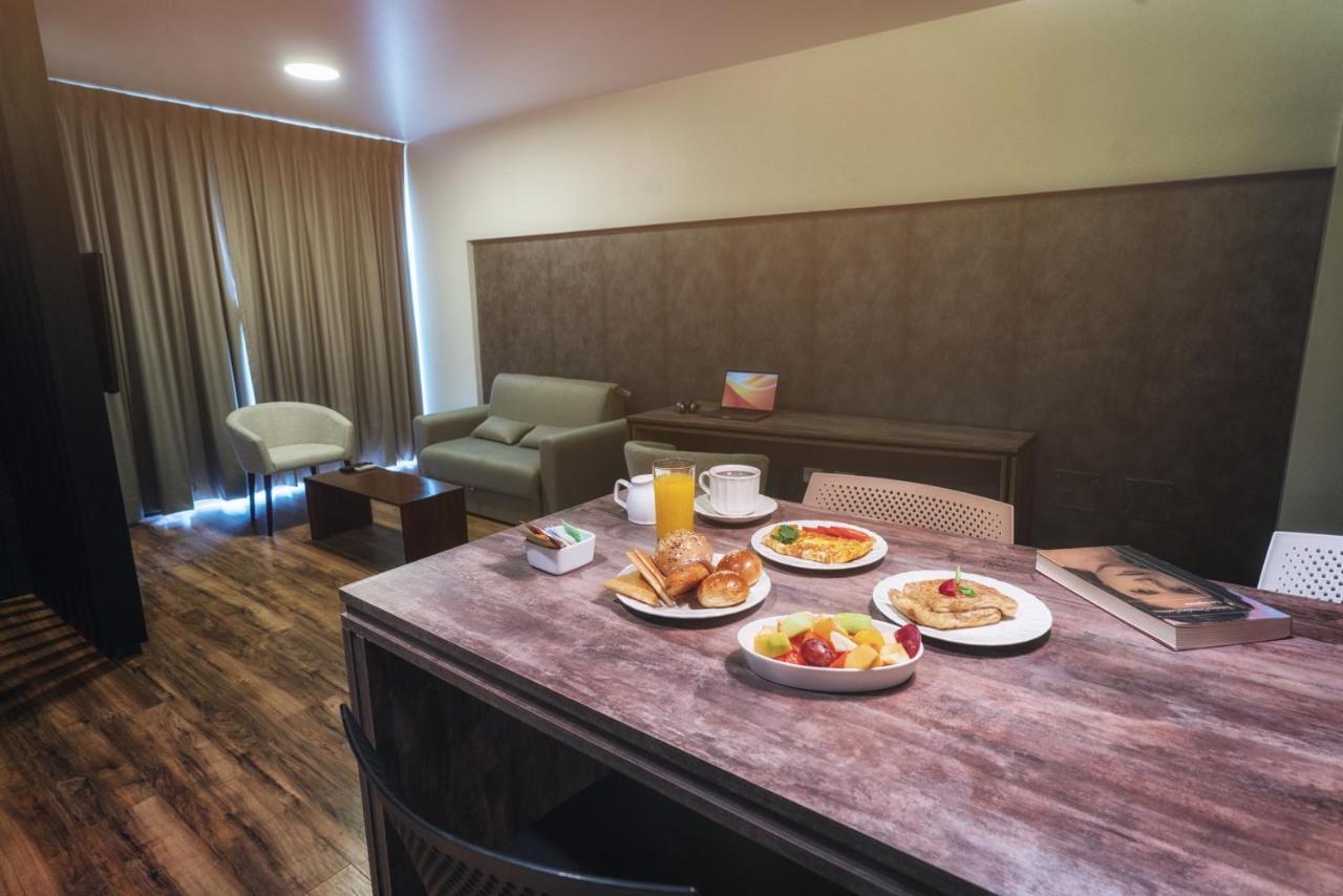 سانتا كروز دي لا سي Urban Suites Apart Hotel المظهر الخارجي الصورة